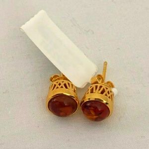 New Amber stud earrings